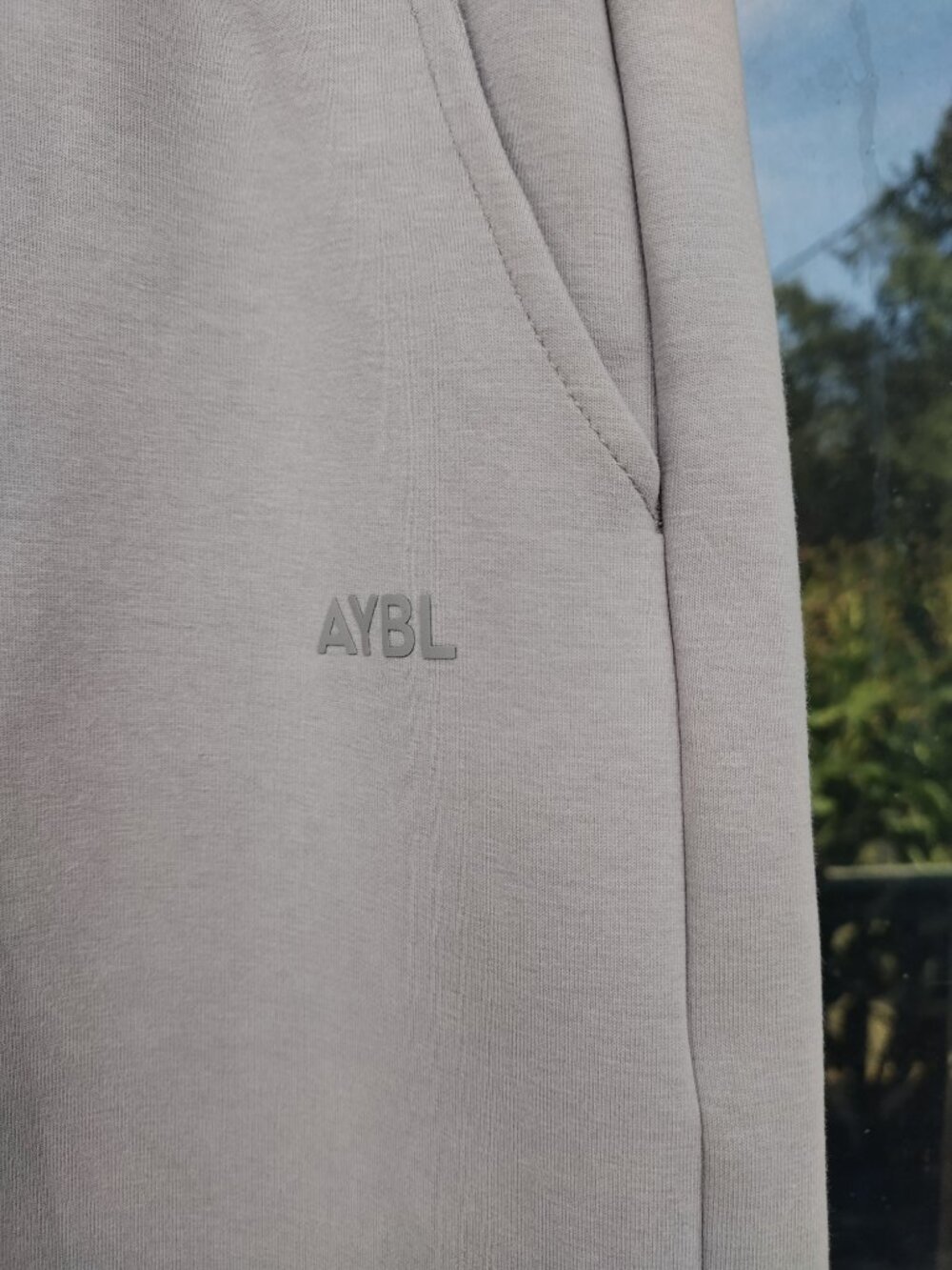 AYBL thick & cozy high-waisted joggers with drawstring - Size M